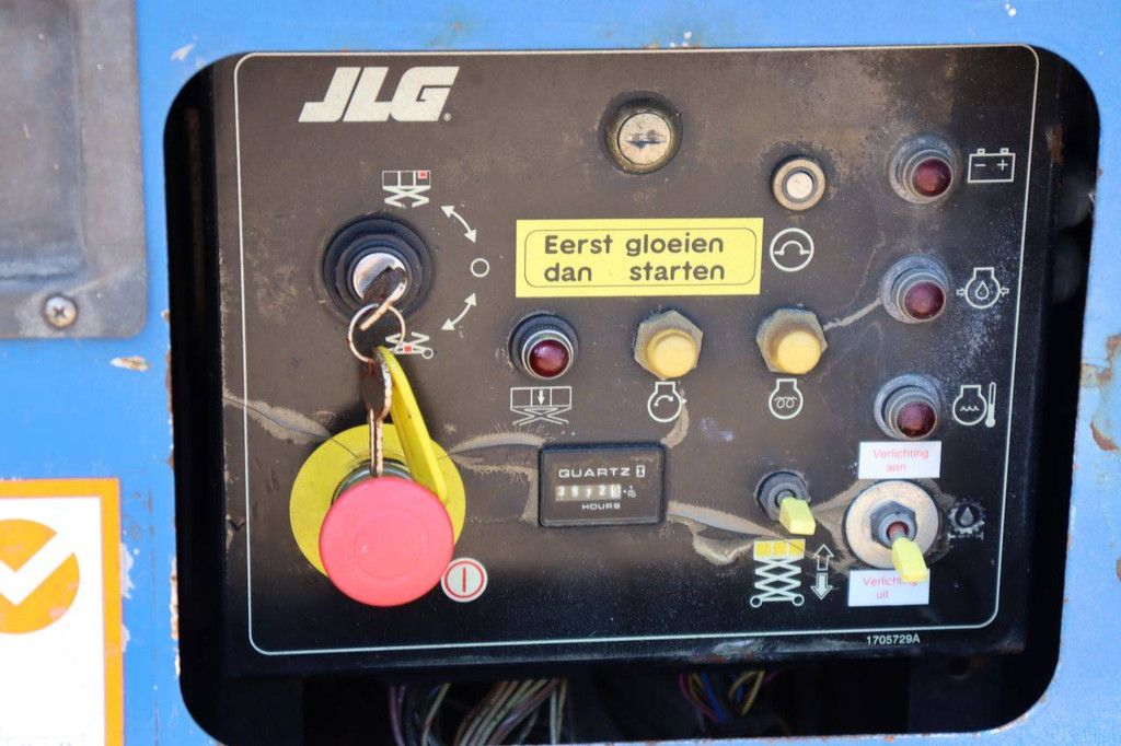 Scherenbühne JLG 260MRT Diesel 9,92 m 2008