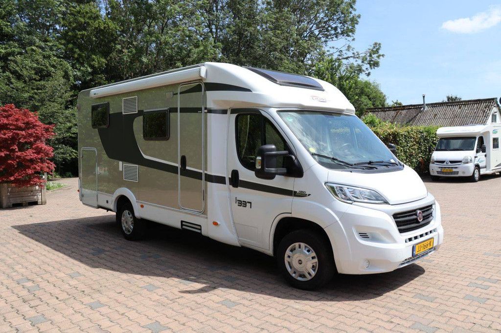 Mobilheim-Camper Capron T 337 Diesel 131pk 2015