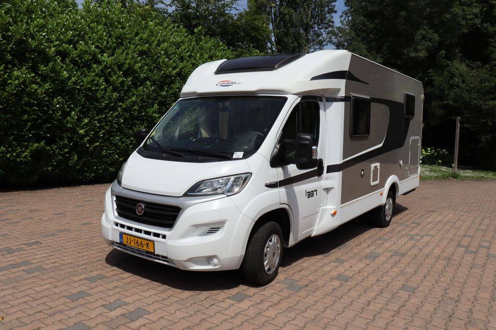Mobilheim-Camper Capron T 337 Diesel 131pk 2015