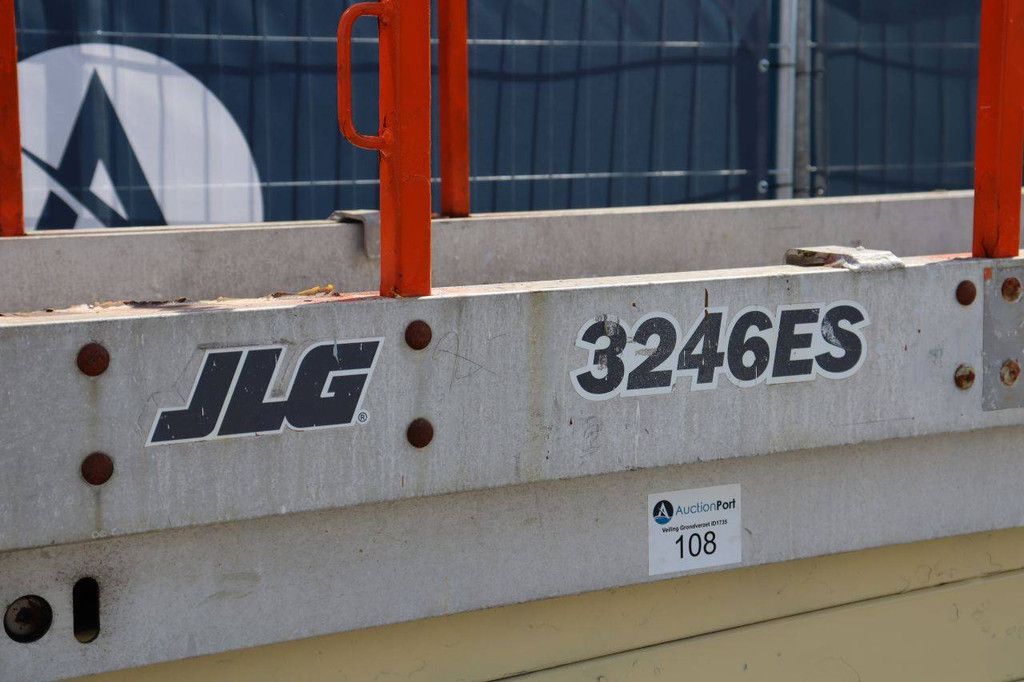 Scissor lift JLG 3246ES Electric 11.68m 2007