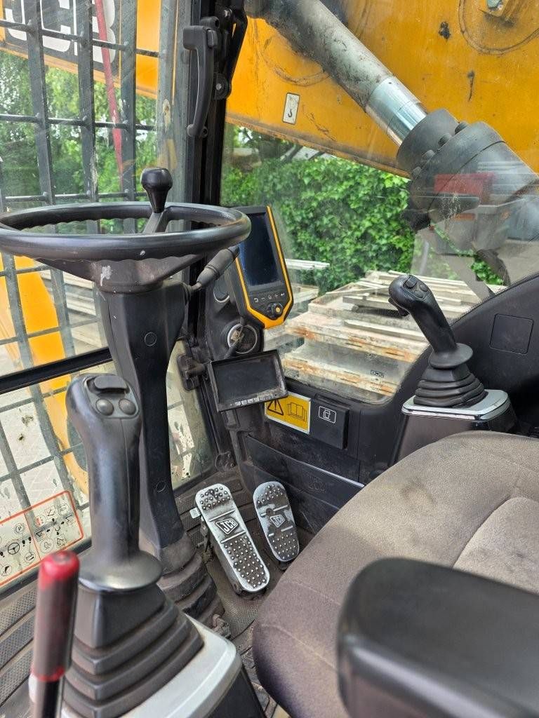 Transfer crane JCB JS200WWMT4 Diesel 2015