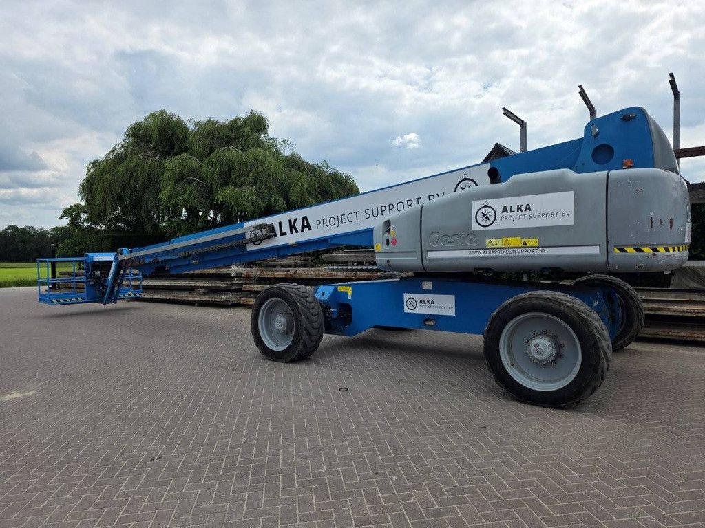 Telescopic boom lift Genie S-125 Diesel 227kg 40m 2014
