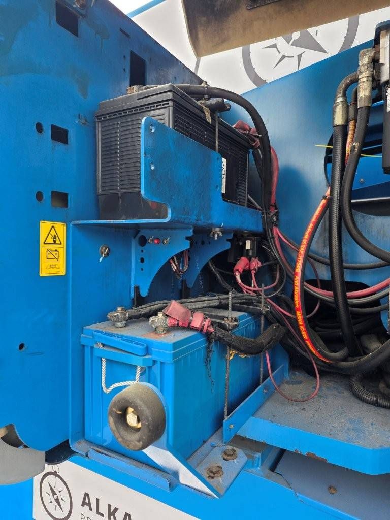 Telescopic boom lift Genie S-125 Diesel 227kg 40m 2014