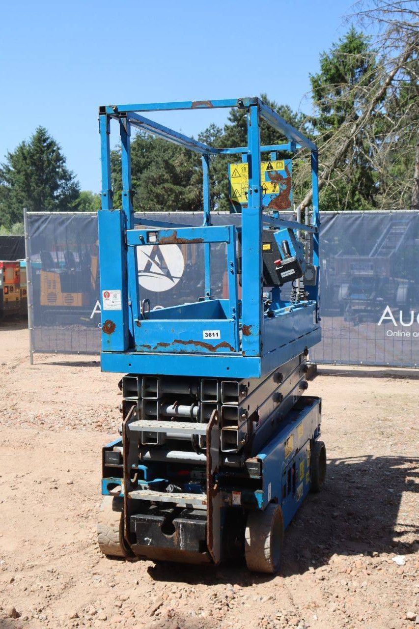 Scissor lift Genie GS-1932 Electric 7.80m 2015