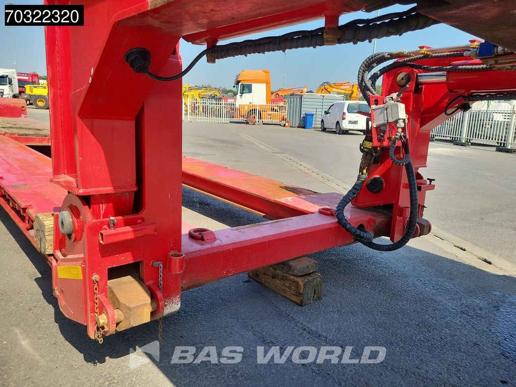 YALCIN 3 axles Extendable Steering Gooseneck