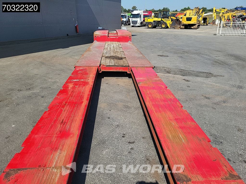 YALCIN 3 axles Extendable Steering Gooseneck