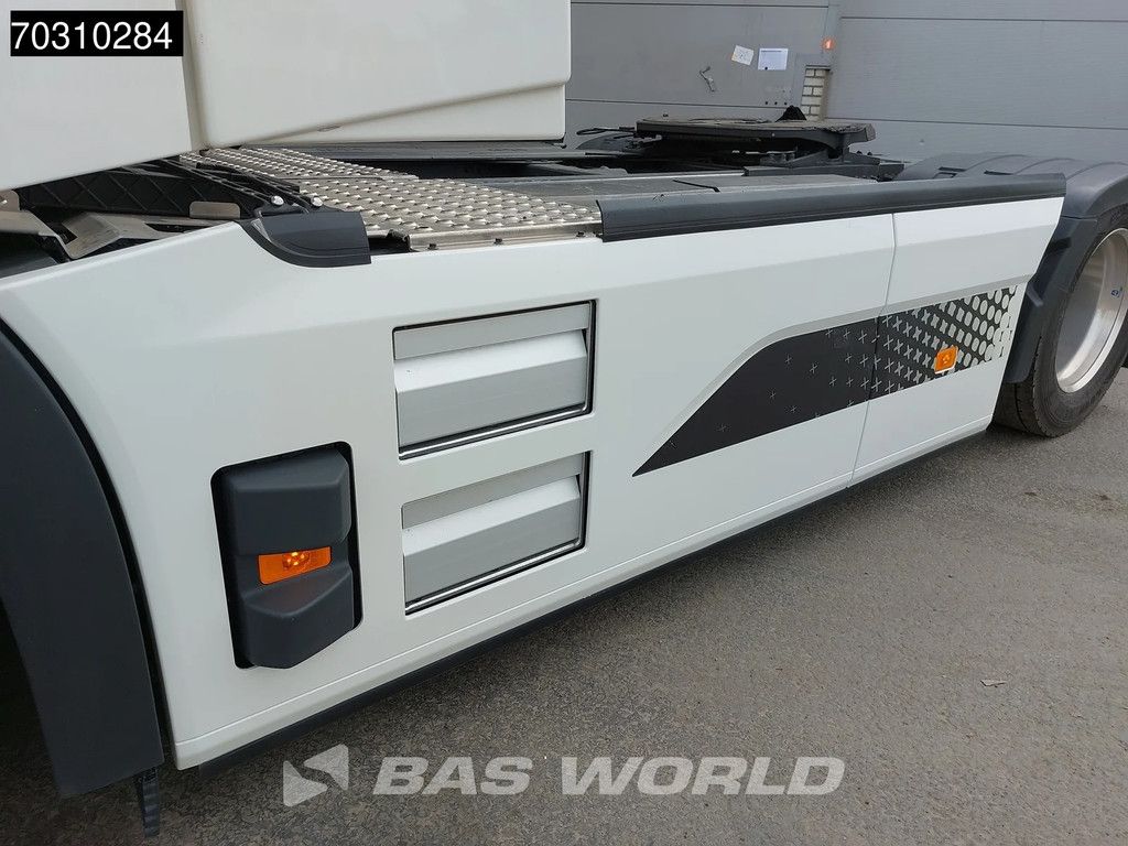 Volvo FH 490 4X2 490 kW - WLTP 300km - 540 kWh (6 batteries)