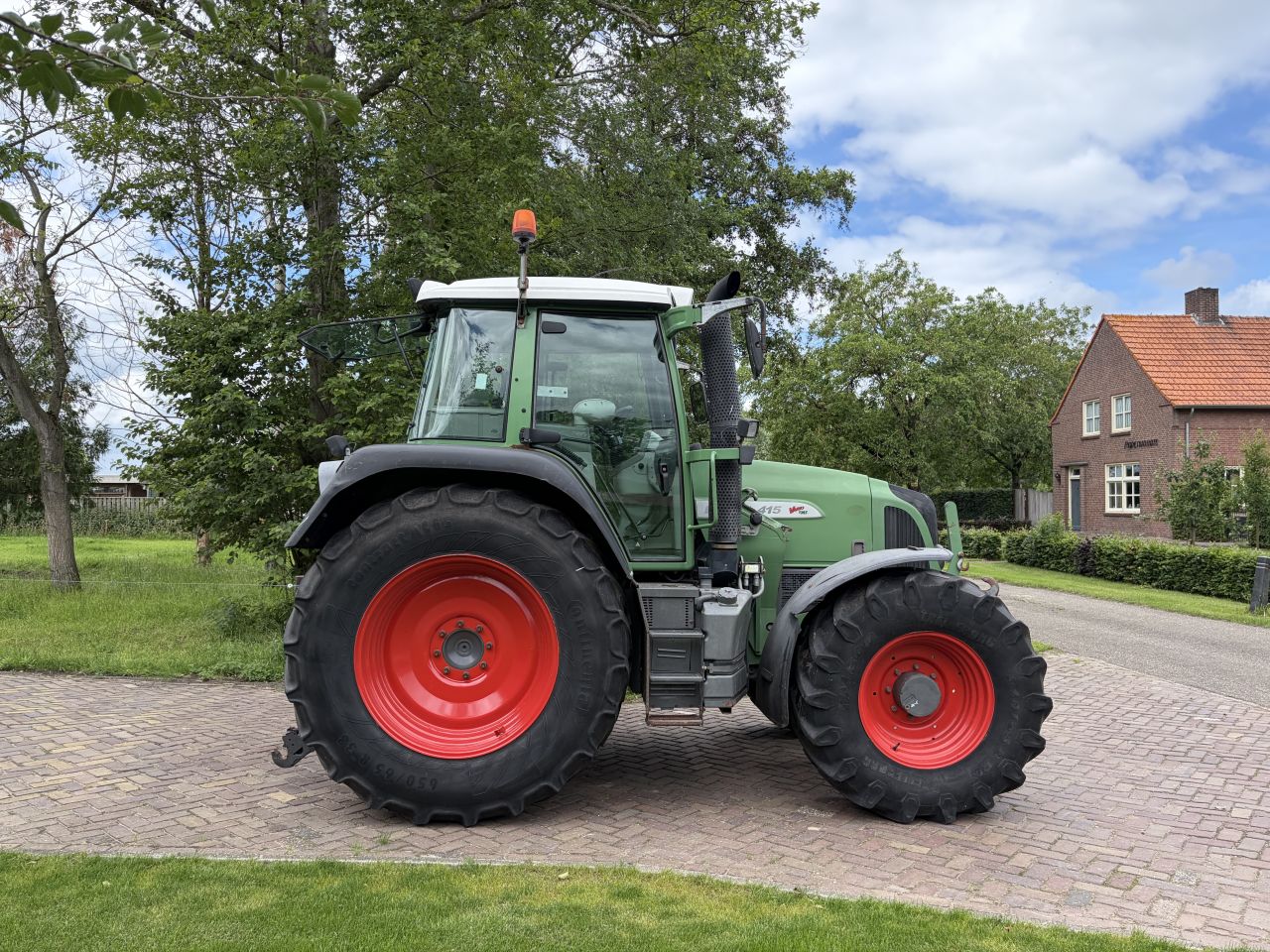 Fendt 415 com 3 TMS