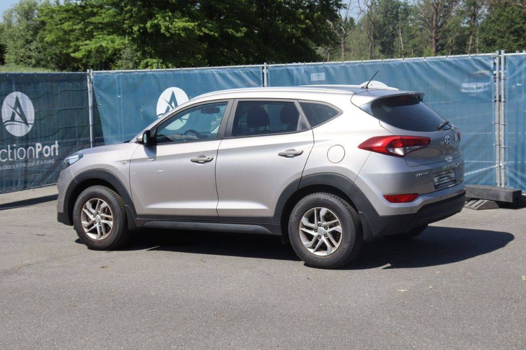 SUV Hyundai Tucson Petrol 132hp 2017 (Margin)