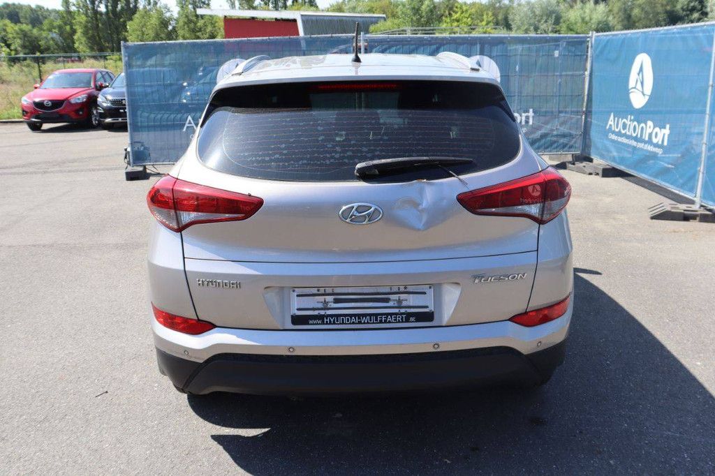 SUV Hyundai Tucson Petrol 132hp 2017 (Margin)