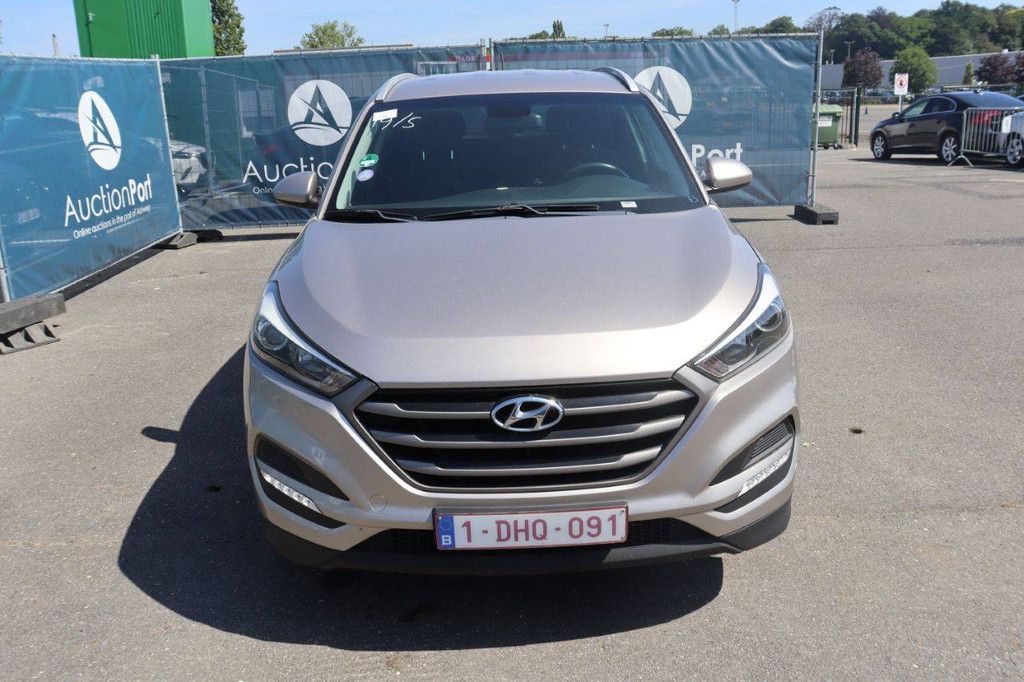 SUV Hyundai Tucson Petrol 132hp 2017 (Margin)