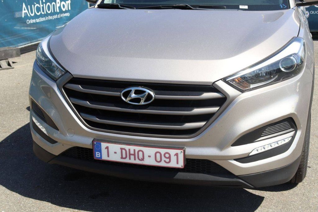 SUV Hyundai Tucson Petrol 132hp 2017 (Margin)