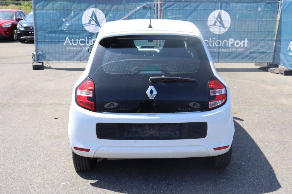 Renault Twingo Petrol 90hp Passenger Car 2017