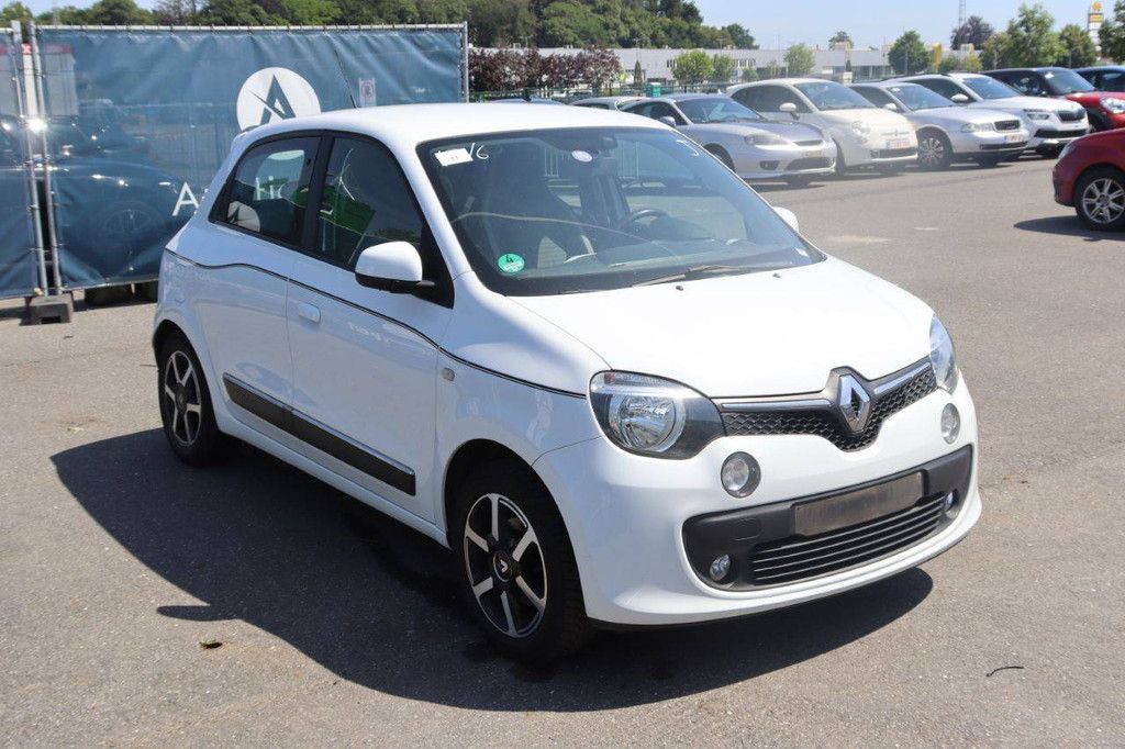 Renault Twingo Petrol 90hp Passenger Car 2017