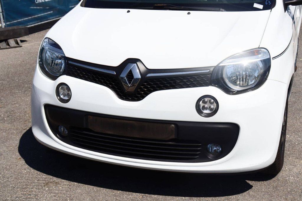 Renault Twingo Petrol 90hp Passenger Car 2017
