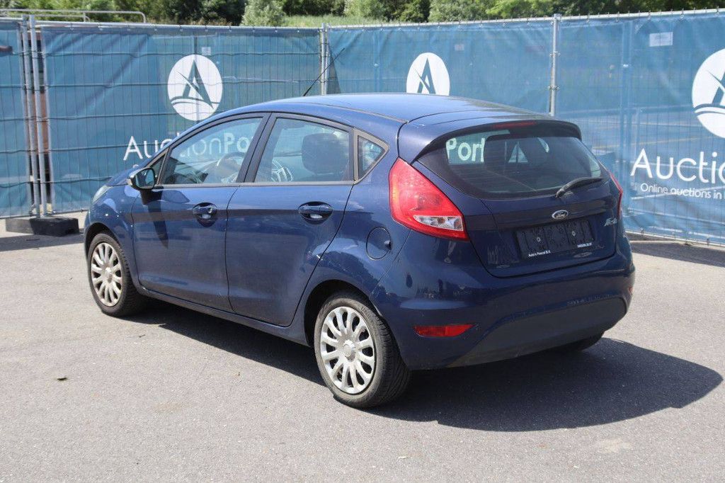 Passenger car Ford Fiesta Petrol 60hp 2013 (Margin)