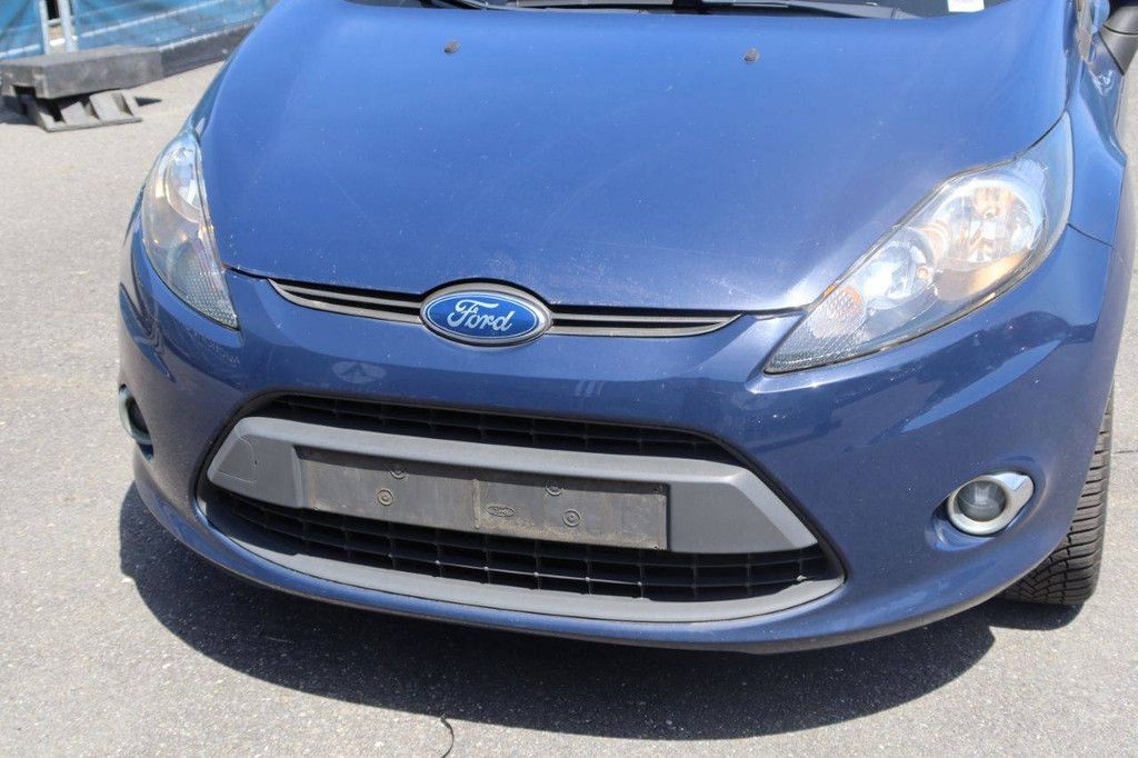 Passenger car Ford Fiesta Petrol 60hp 2013 (Margin)