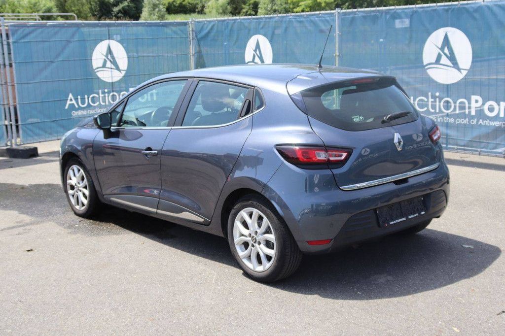Renault Clio Pkw Benzin 118 PS 2018 (Marge)