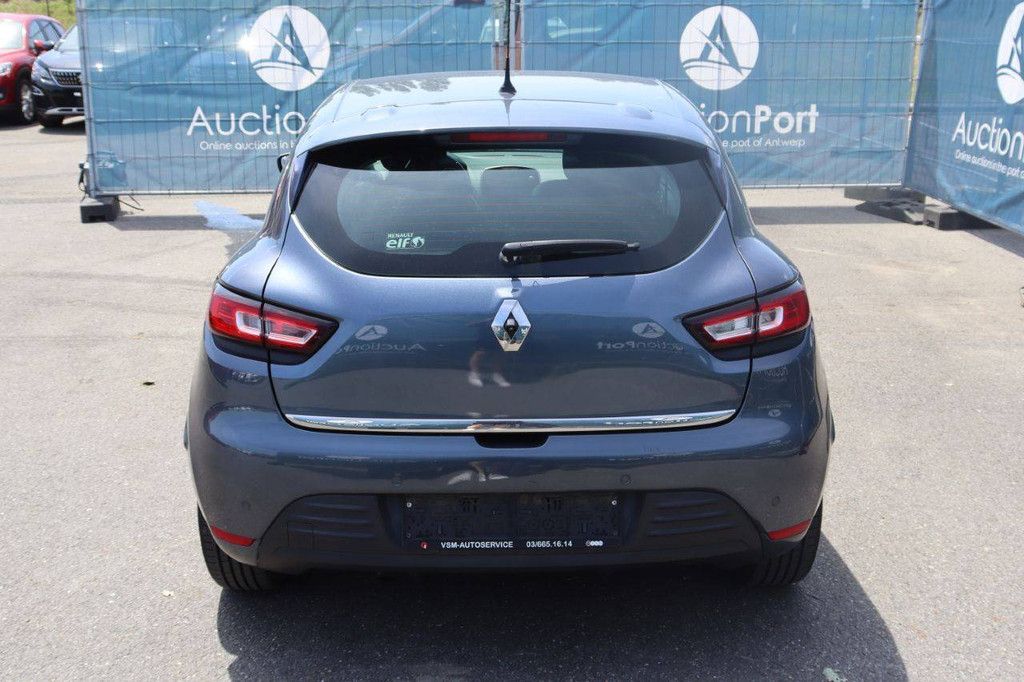 Renault Clio Pkw Benzin 118 PS 2018 (Marge)