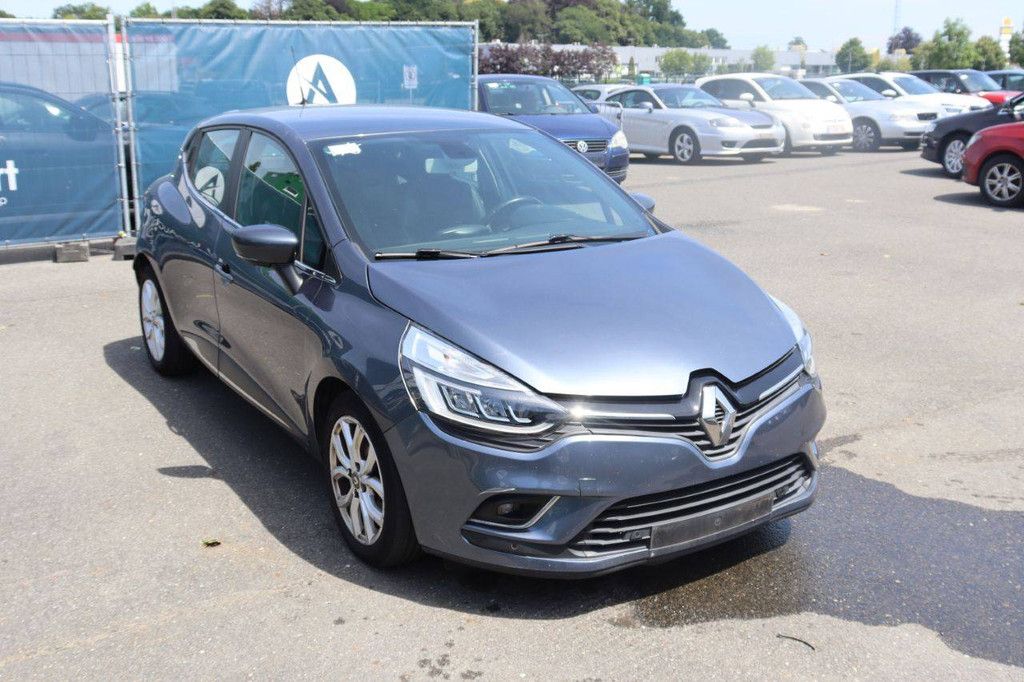 Renault Clio Pkw Benzin 118 PS 2018 (Marge)