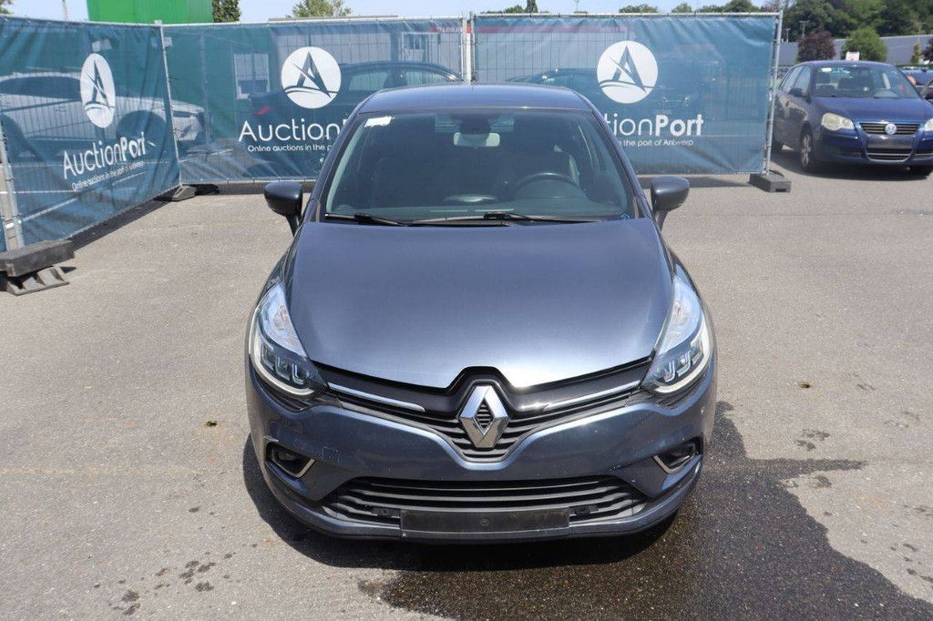 Renault Clio Pkw Benzin 118 PS 2018 (Marge)