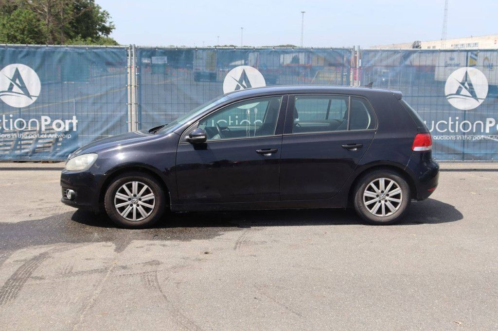 Passenger car Volkswagen Golf Petrol 105hp 2012 (Margin)