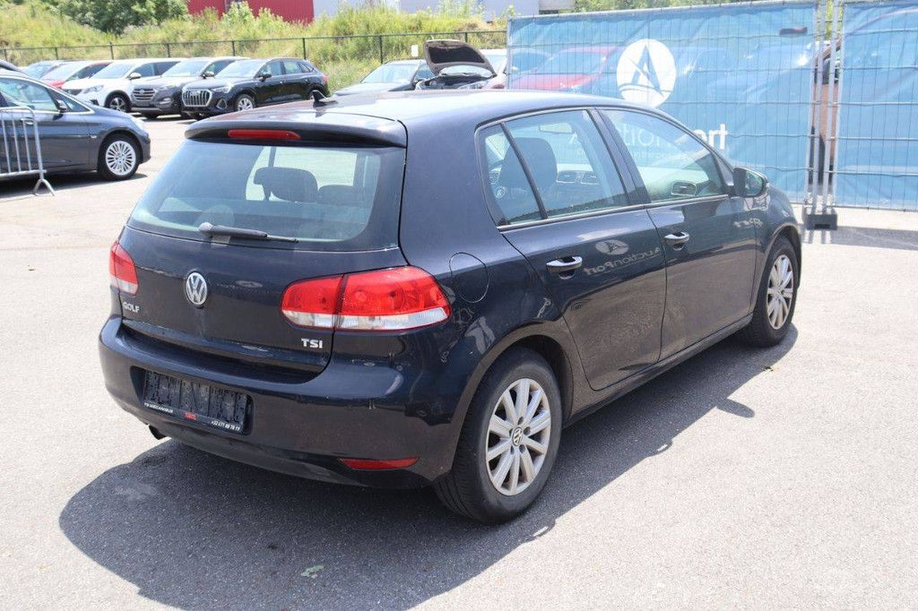 Passenger car Volkswagen Golf Petrol 105hp 2012 (Margin)