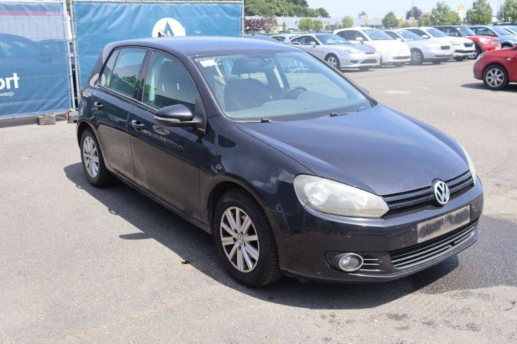 Passenger car Volkswagen Golf Petrol 105hp 2012 (Margin)