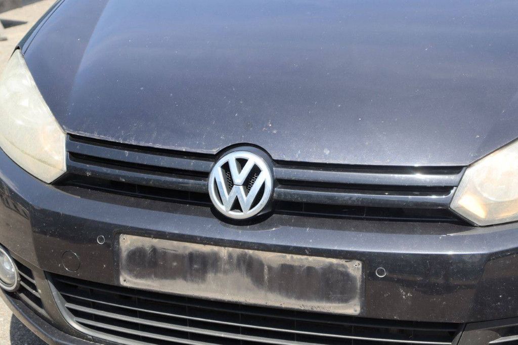 Passenger car Volkswagen Golf Petrol 105hp 2012 (Margin)