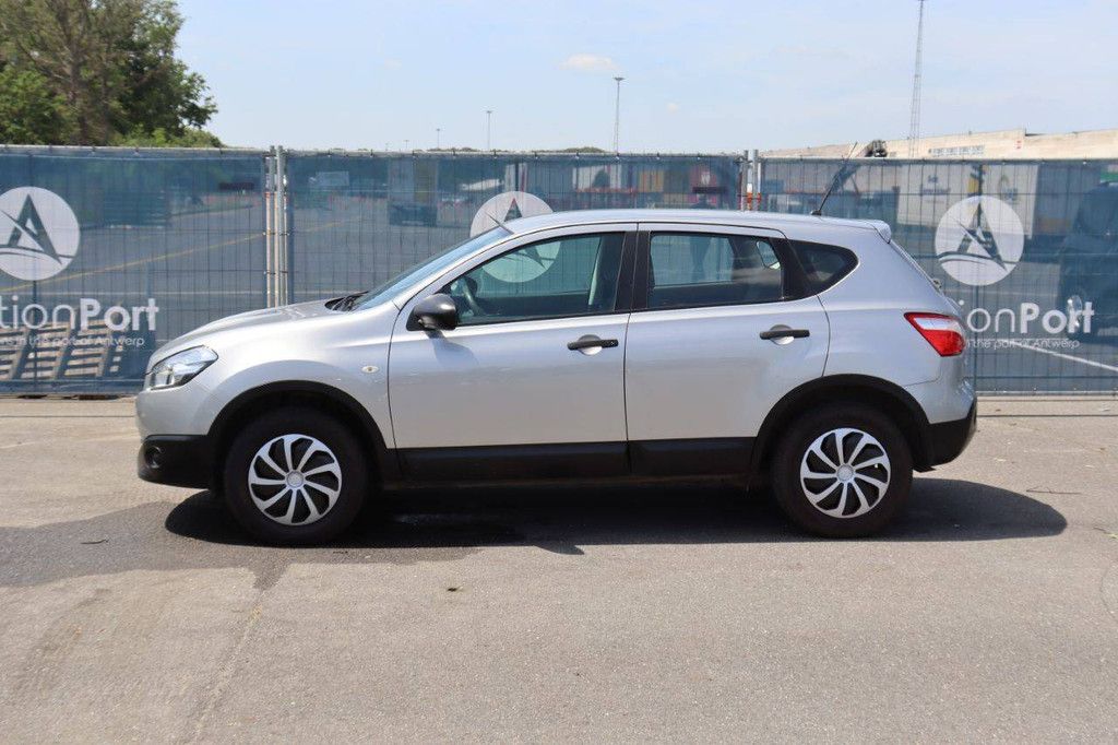 SUV Nissan Qashqai Petrol 117hp 2012 (Margin)