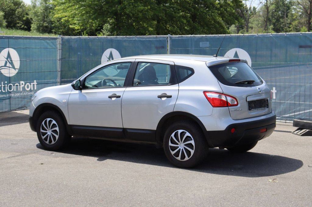 SUV Nissan Qashqai Petrol 117hp 2012 (Margin)