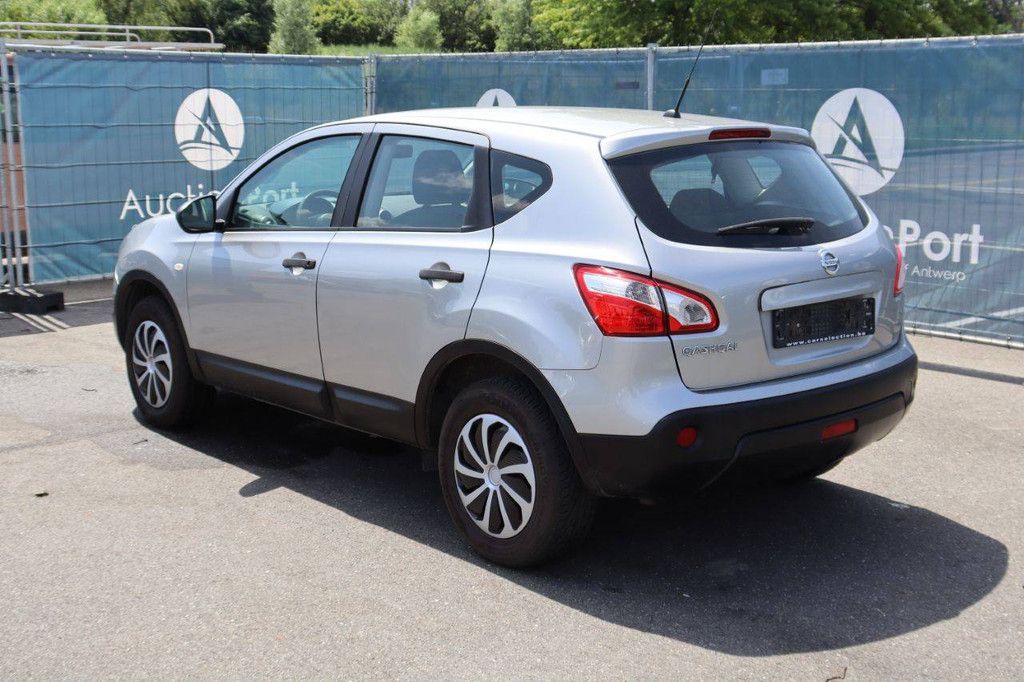 SUV Nissan Qashqai Petrol 117hp 2012 (Margin)