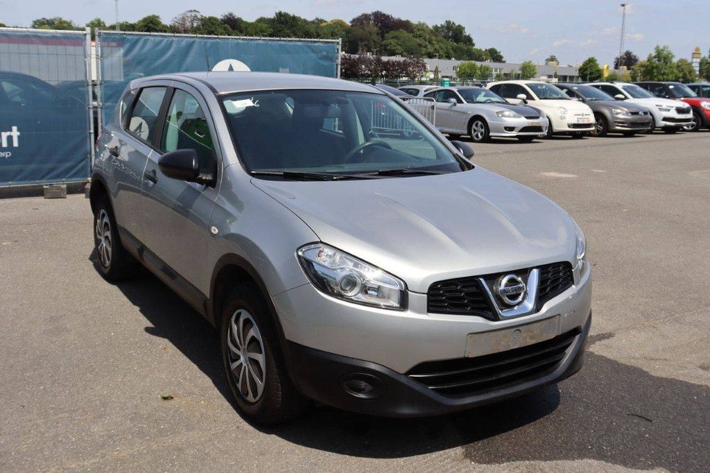 SUV Nissan Qashqai Petrol 117hp 2012 (Margin)