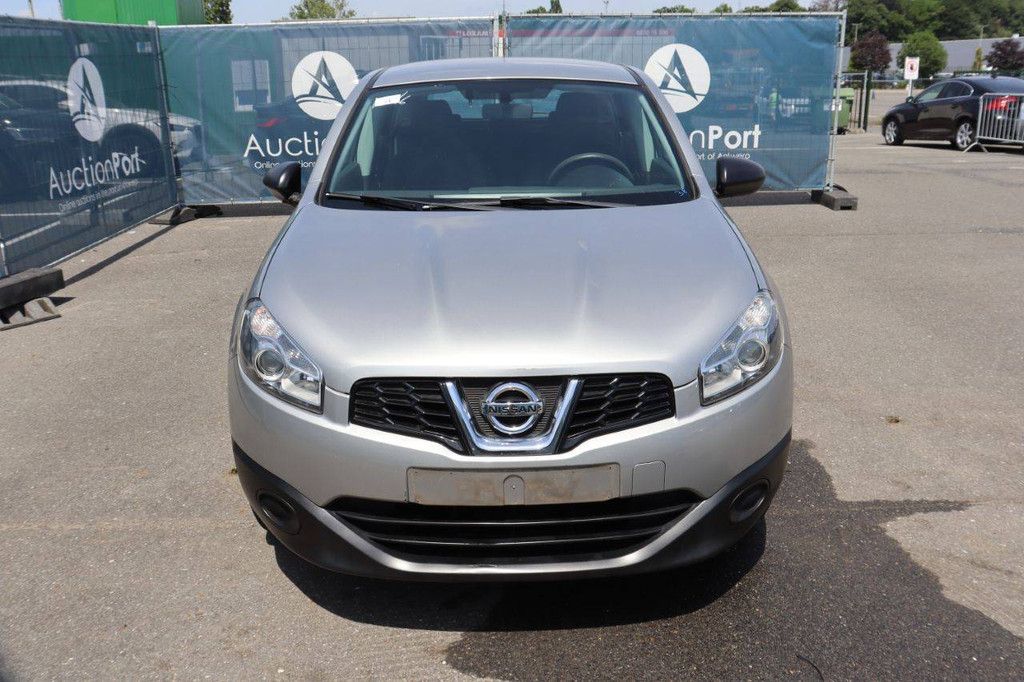 SUV Nissan Qashqai Petrol 117hp 2012 (Margin)