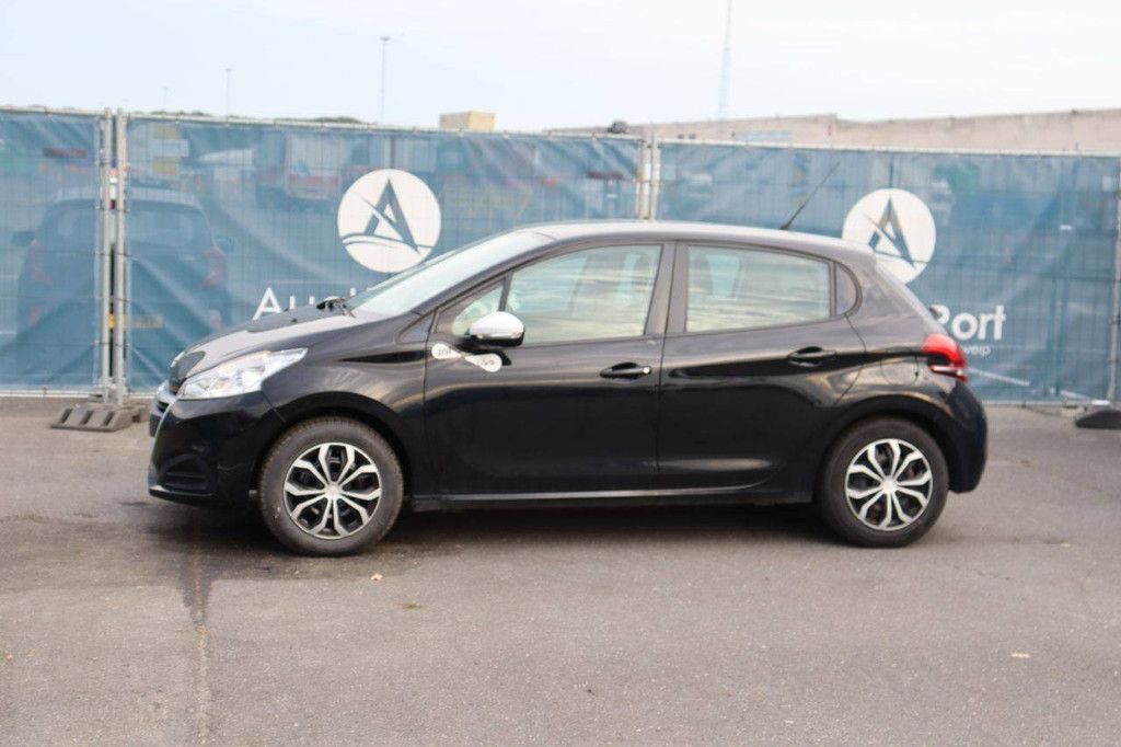 Personenauto Peugeot 208 Benzine 68pk 2018 (Marge)