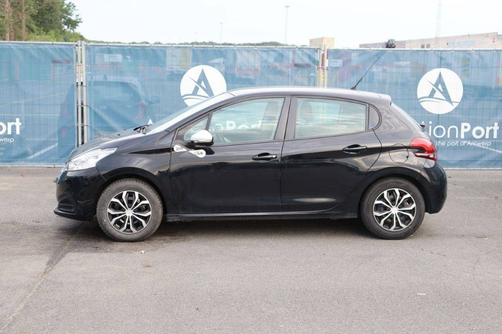 Personenauto Peugeot 208 Benzine 68pk 2018 (Marge)