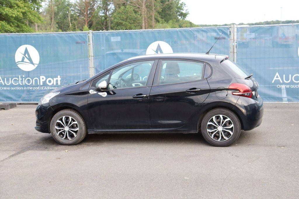 Personenauto Peugeot 208 Benzine 68pk 2018 (Marge)