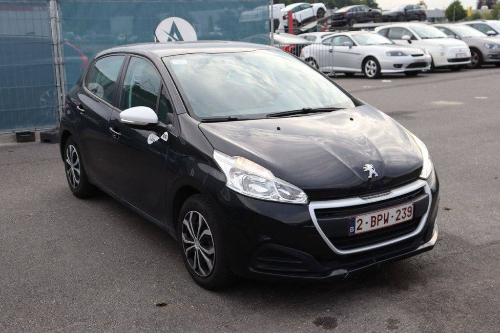Personenauto Peugeot 208 Benzine 68pk 2018 (Marge)