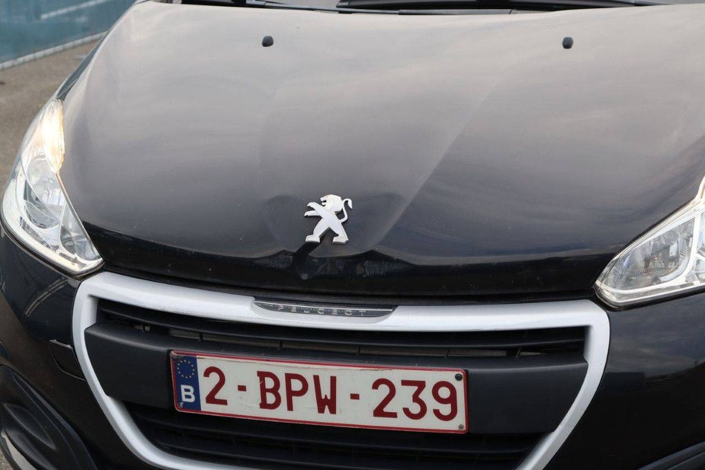 Personenauto Peugeot 208 Benzine 68pk 2018 (Marge)
