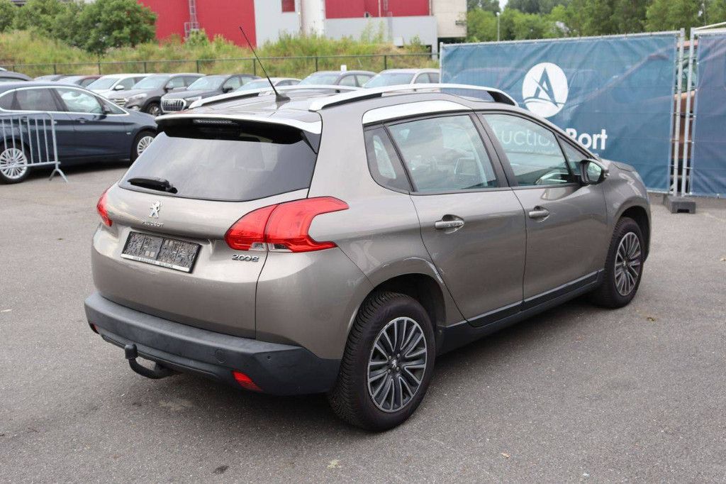 SUV Peugeot 2008 Benzin 120 PS 2014 (Margin)