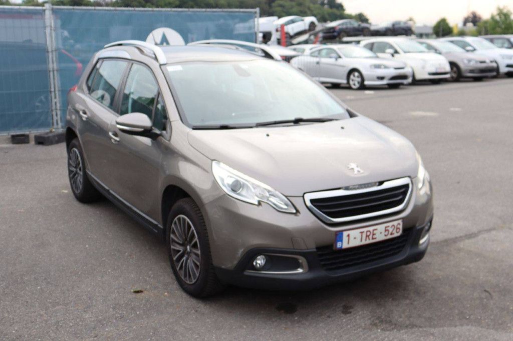 SUV Peugeot 2008 Benzin 120 PS 2014 (Margin)