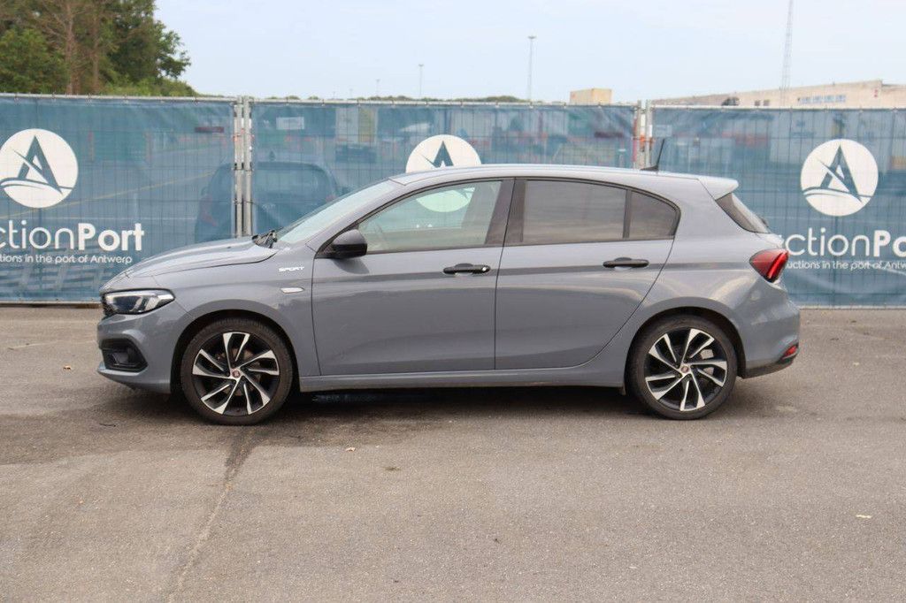 Passenger car Fiat Tipo Petrol 101hp 2021