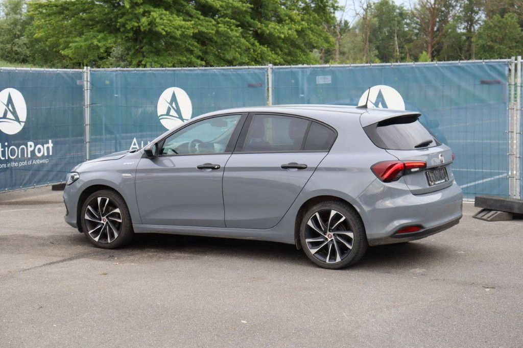 Passenger car Fiat Tipo Petrol 101hp 2021