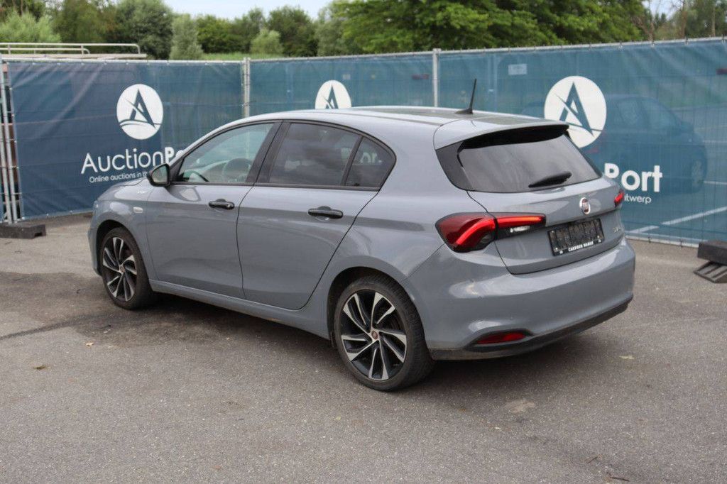 Passenger car Fiat Tipo Petrol 101hp 2021