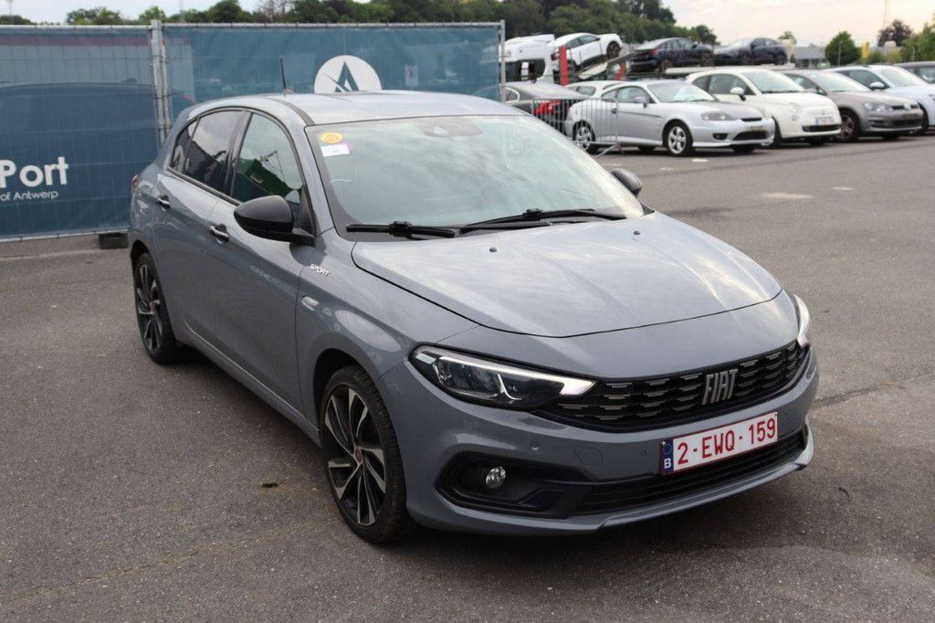 Passenger car Fiat Tipo Petrol 101hp 2021