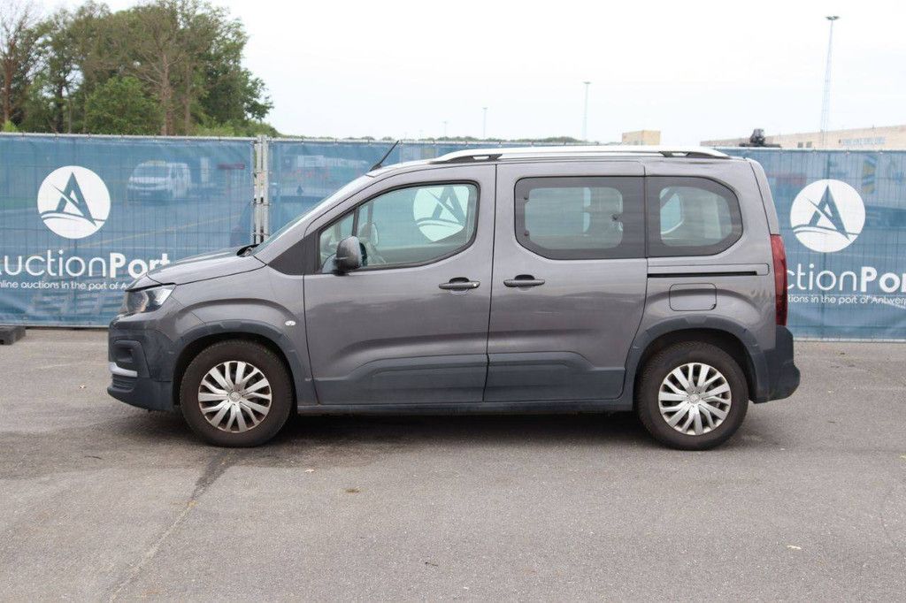 Passenger car Peugeot Rifter Petrol 110hp 2019 (Margin)
