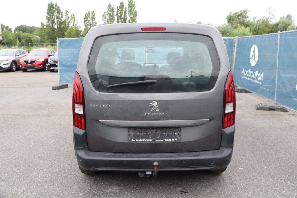 Passenger car Peugeot Rifter Petrol 110hp 2019 (Margin)