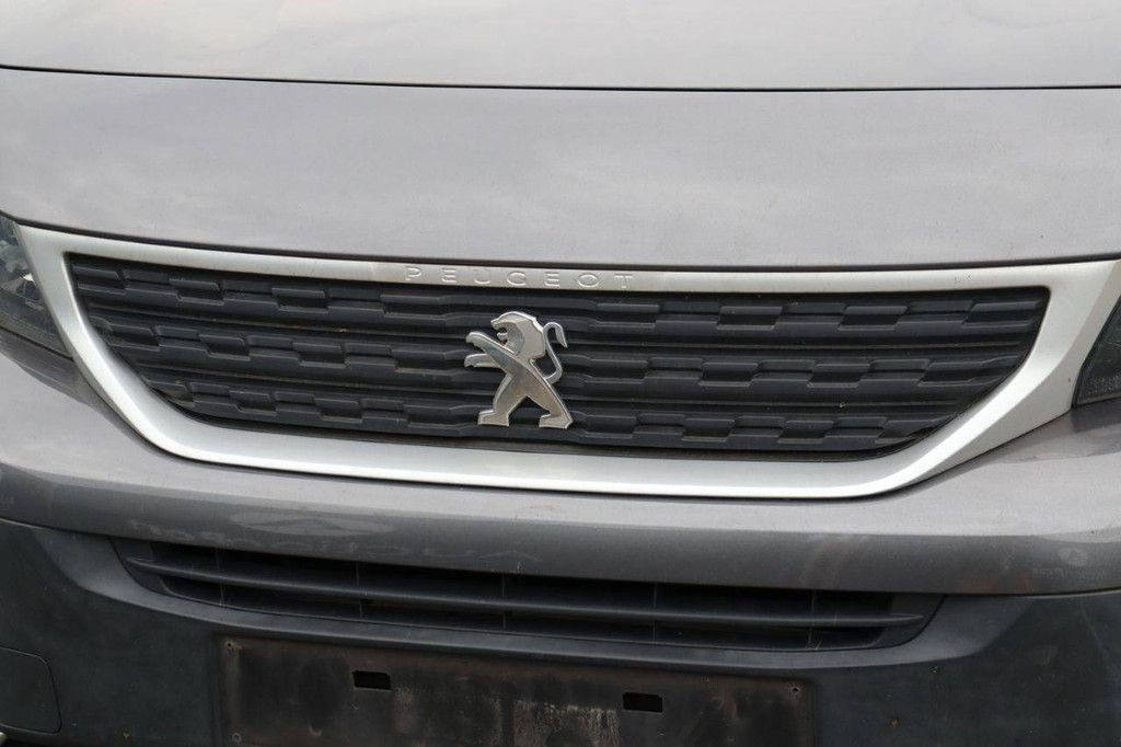 Passenger car Peugeot Rifter Petrol 110hp 2019 (Margin)