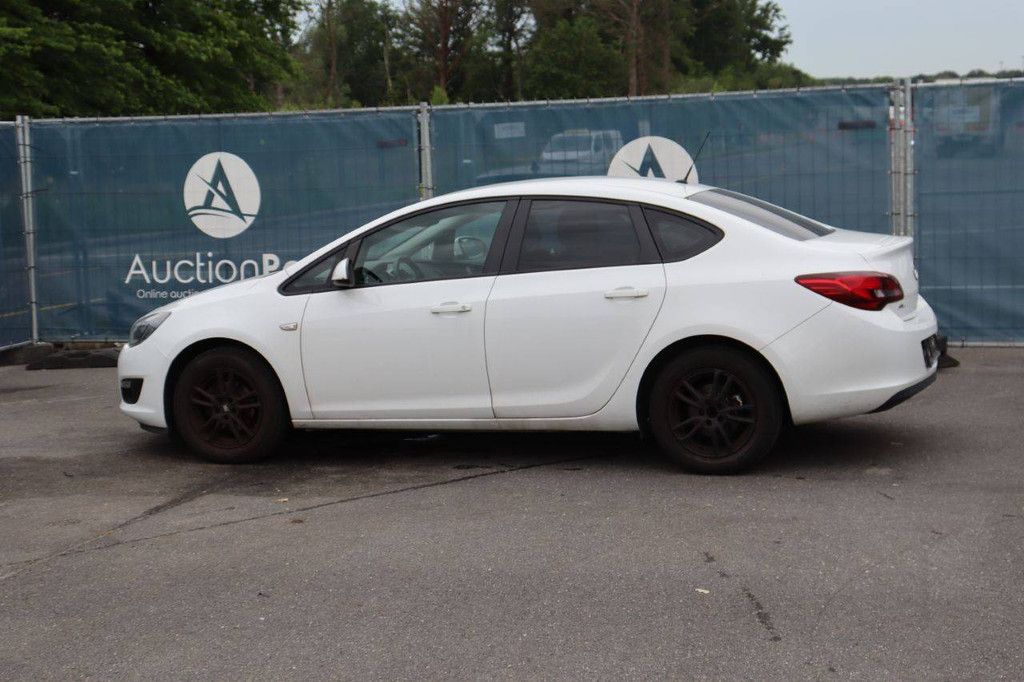 Pkw Opel Astra Benzin 115 PS 2015 (Marge)