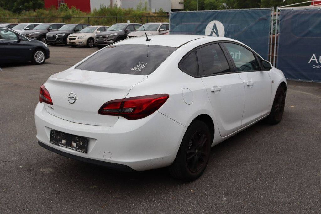 Pkw Opel Astra Benzin 115 PS 2015 (Marge)